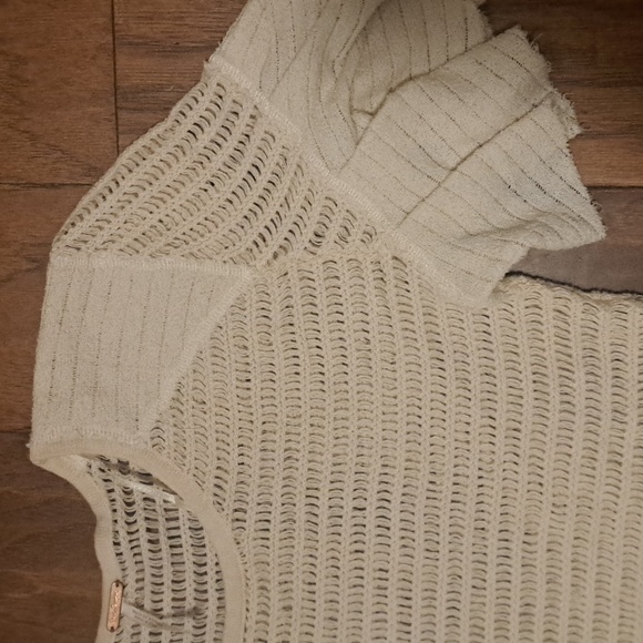 Free People Babes Only Flutter Top Short Sleeve - Picture 5 of 9